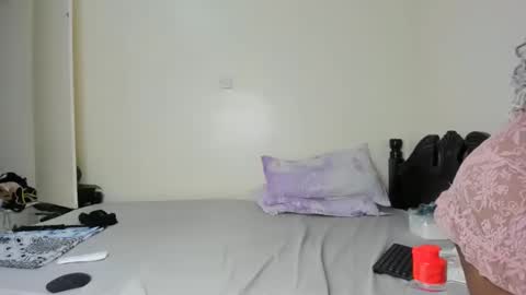 Kinky online show from 01-04-25, 07:02