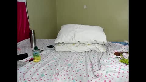 Kinky online show from 02-18-25, 12:48