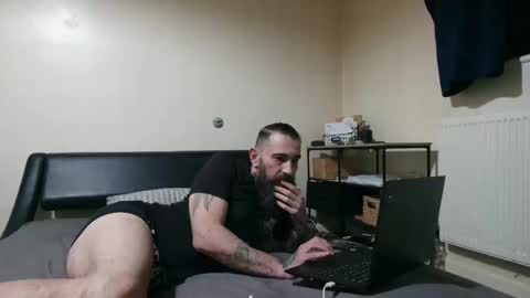Snapshot of kinkyrusty chatting on 01-26-25, 10:35 kinkyrusty online show from 01-26-25, 10:35