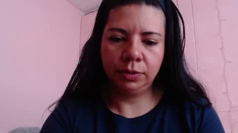 Snapshot of kinkyy_mom chatting on 02-12-26, 03:29 kinkyy_mom online show from 02-12-26, 03:29