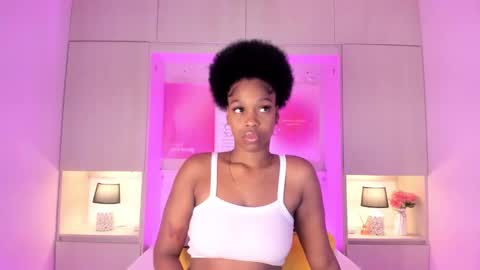 Snapshot of kiomarabaker chatting on 10-28-25, 11:58 M A R A online show from 10-28-25, 11:58