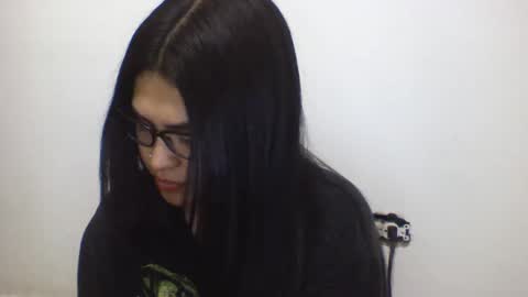 Snapshot of kion_and_valu chatting on 10-10-25, 12:42 kion_and_valu online show from 10-10-25, 12:42