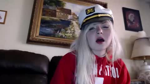 Snapshot of kipsy420 chatting on 12-23-24, 03:12 Kipsy Rose online show from 12-23-24, 03:12