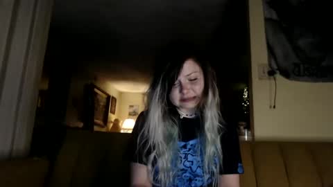 Snapshot of kipsy420 chatting on 09-25-25, 06:17 Kipsy Rose online show from 09-25-25, 06:17