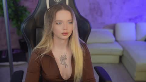 Sweet girls online show from 10-19-25, 07:20