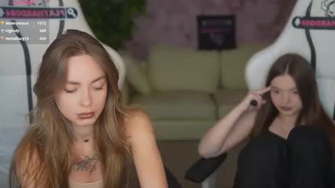 Sweet girls online show from 06-19-26, 07:17