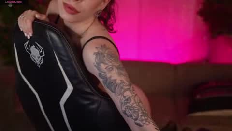 Snapshot of kira0541 chatting on 07-03-26, 03:35 Sweet girls online show from 07-03-26, 03:35