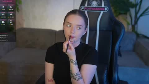 Snapshot of kira0541 chatting on 07-05-26, 07:37 Sweet girls online show from 07-05-26, 07:37