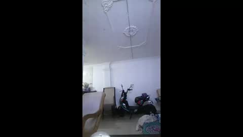 Snapshot of kira_adam chatting on 05-12-26, 04:53 Kira online show from 05-12-26, 04:53