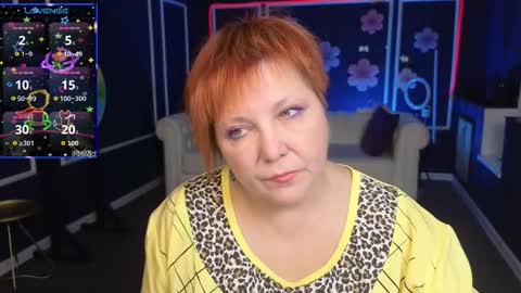 Kira Kennet online show from 10-18-25, 09:43