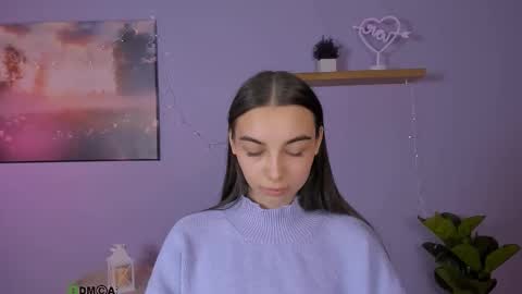 kira_light__ online show from 12-17-25, 09:59