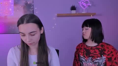 kira_light__ online show from 12-18-25, 08:04