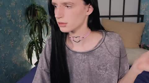 Snapshot of kira_long chatting on 03-15-26, 05:24 MADI online show from 03-15-26, 05:24