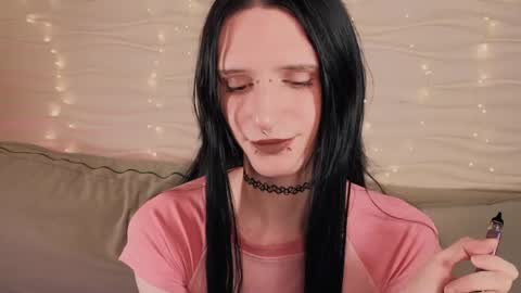 Snapshot of kira_long chatting on 03-27-26, 08:26 MADI online show from 03-27-26, 08:26