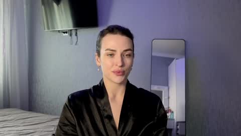 Snapshot of kira_love1 chatting on 05-18-26, 12:22 Kira love1 online show from 05-18-26, 12:22