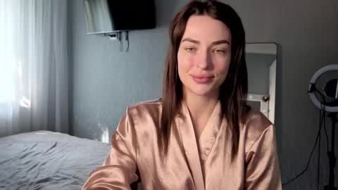 Snapshot of kira_love1 chatting on 05-20-26, 06:41 Kira love1 online show from 05-20-26, 06:41