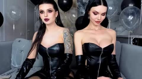 Kira and friends online show from 11-01-25, 03:36