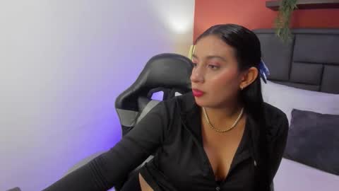 K I R A online show from 03-26-26, 01:17