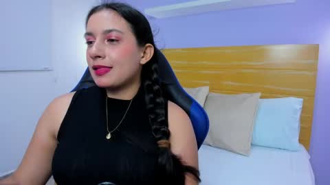 K I R A online show from 05-26-26, 01:56