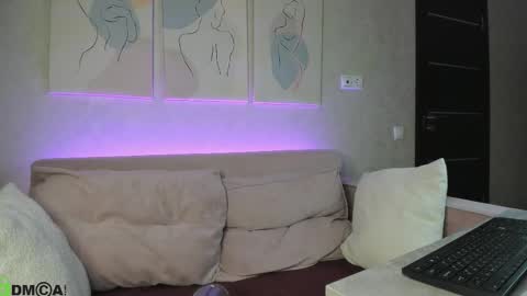 Kira online show from 01-17-26, 08:41