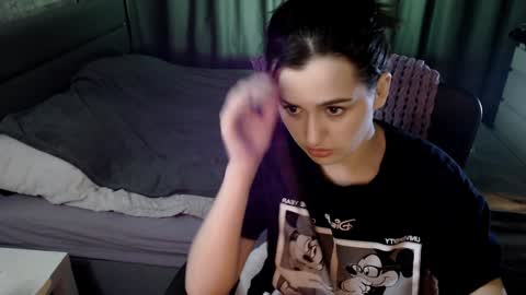 Snapshot of kira_yammy chatting on 12-31-24, 09:50 Kira  follow me  online show from 12-31-24, 09:50