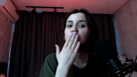 Kira  follow me  online show from 05-16-26, 12:40