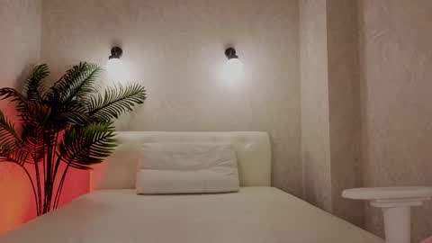 Bella online show from 03-27-26, 01:33