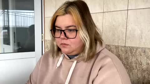 Just Kira online show from 12-29-24, 09:28