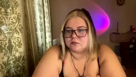 Just Kira online show from 01-26-25, 11:17