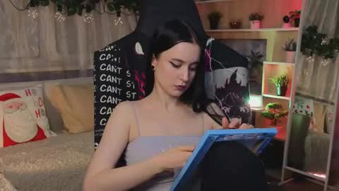 Kira    online show from 03-05-25, 07:17