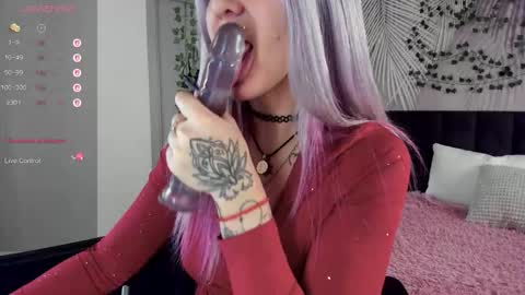 Kira online show from 11-22-25, 02:32