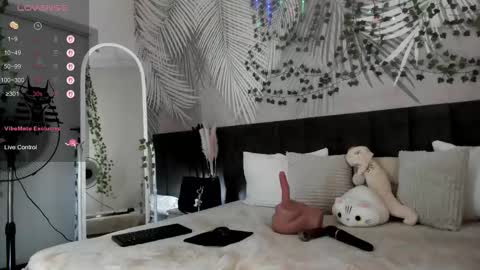 Kira online show from 01-16-26, 01:53