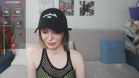 kiramartins cat online show from 11-07-25, 07:03