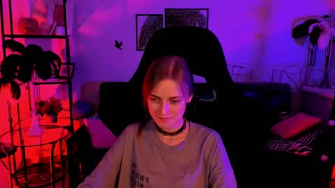 Kira online show from 02-19-25, 12:14