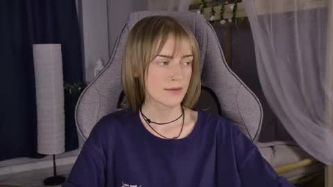 Kira online show from 05-08-26, 11:43
