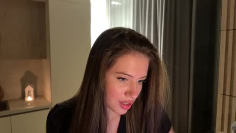 Kira online show from 10-20-25, 03:56