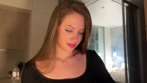 Kira online show from 03-02-26, 06:59