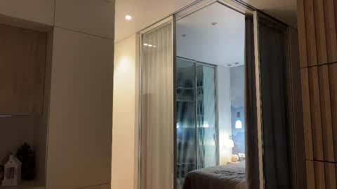 Kira online show from 03-29-26, 05:57