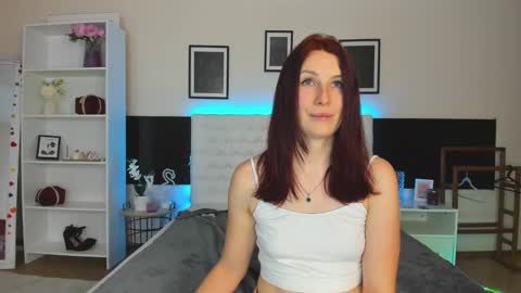 Kira online show from 02-13-26, 07:37