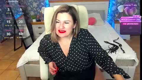 Kira online show from 03-08-25, 01:17