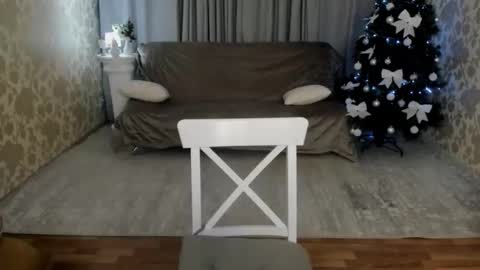 Kira online show from 12-20-25, 11:50