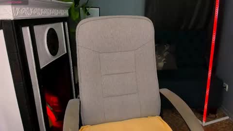 kiraxmoon online show from 02-26-25, 07:09
