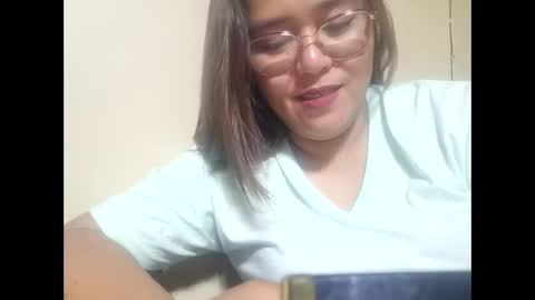 Snapshot of kiray20 chatting on 12-12-24, 11:07 kiray20 online show from 12-12-24, 11:07