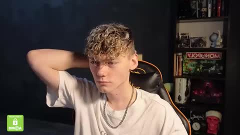 Kirill and Andrey online show from 11-21-25, 01:21