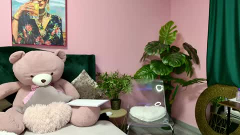 Kirra online show from 05-10-26, 01:05