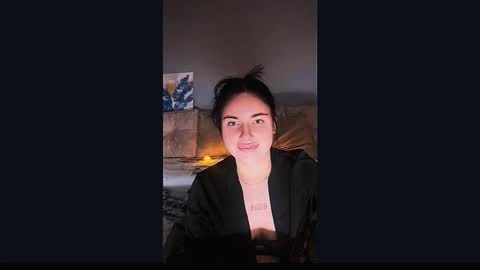 Kira online show from 10-20-25, 06:41