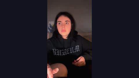 Kira online show from 10-27-25, 08:24