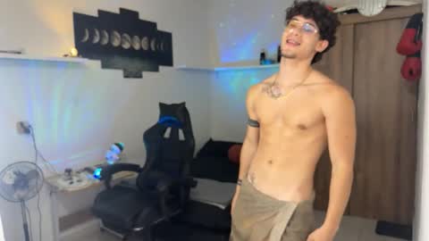 Snapshot of kisan_smith chatting on 02-14-26, 04:42 Kisan online show from 02-14-26, 04:42