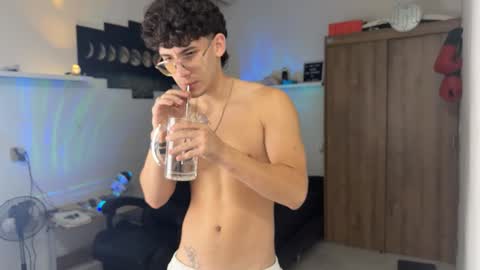 Snapshot of kisan_smith chatting on 02-19-26, 03:24 Kisan online show from 02-19-26, 03:24