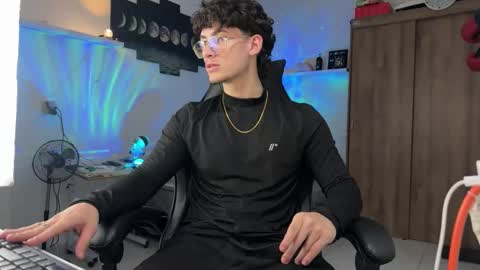 Snapshot of kisan_smith chatting on 03-04-26, 01:33 Kisan online show from 03-04-26, 01:33